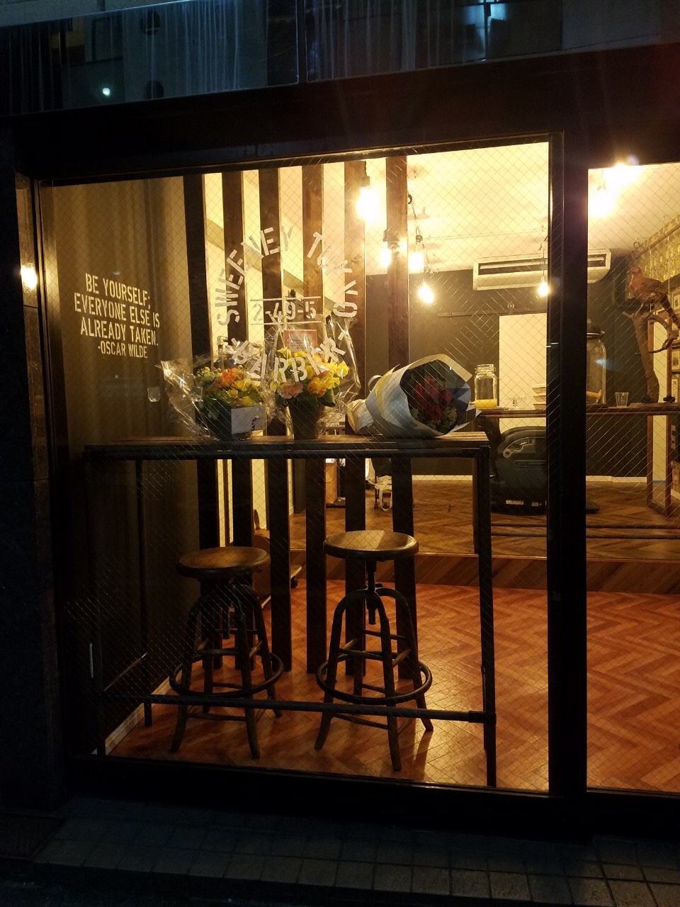 浜町のバーバー SWEENEY TOKYO BARBER 外観